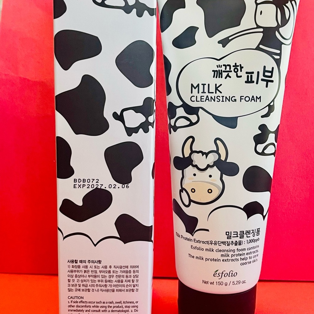 Esfolio Cow Print Cleansing Foam